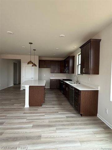 712 W Spaniel Drive, Ann Arbor, MI 48108