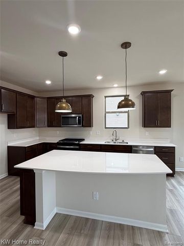 712 W Spaniel Drive, Ann Arbor, MI 48108