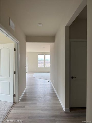 712 W Spaniel Drive, Ann Arbor, MI 48108