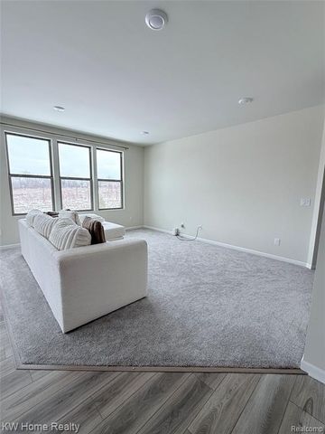 712 W Spaniel Drive, Ann Arbor, MI 48108