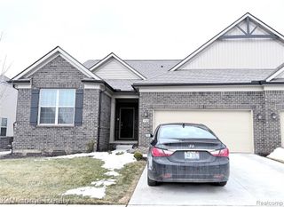 712 W Spaniel Drive, Ann Arbor, MI 48108