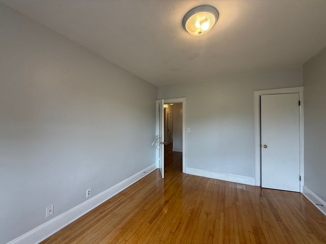 145 Englewood Ave 42, Boston, MA 02135