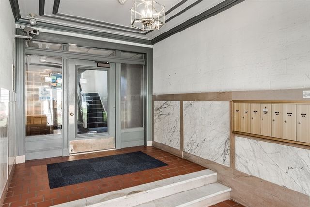145 Englewood Ave 42, Boston, MA 02135
