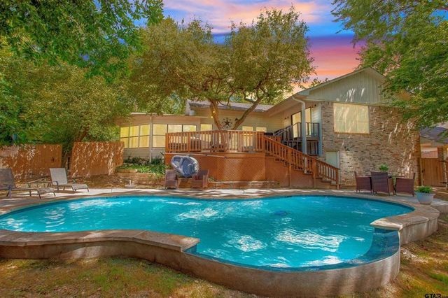 214 Hideaway Lane E, Hideaway, TX 75771