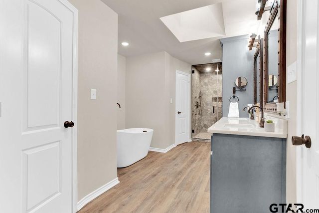 214 Hideaway Lane E, Hideaway, TX 75771