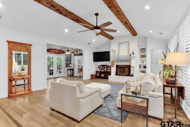 214 Hideaway Lane E, Hideaway, TX 75771