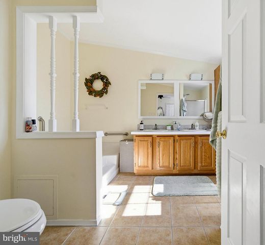 577 BENT PINE CIR, New Hope, PA 18938