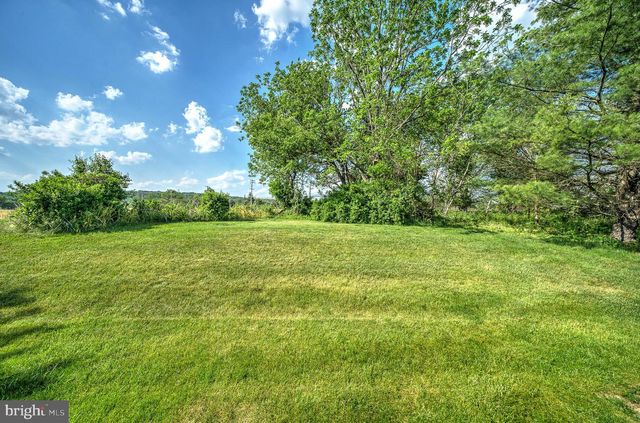 577 BENT PINE CIR, New Hope, PA 18938