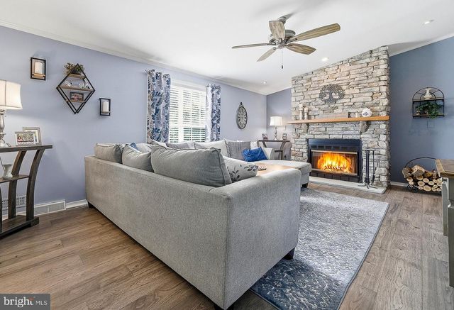 577 BENT PINE CIR, New Hope, PA 18938