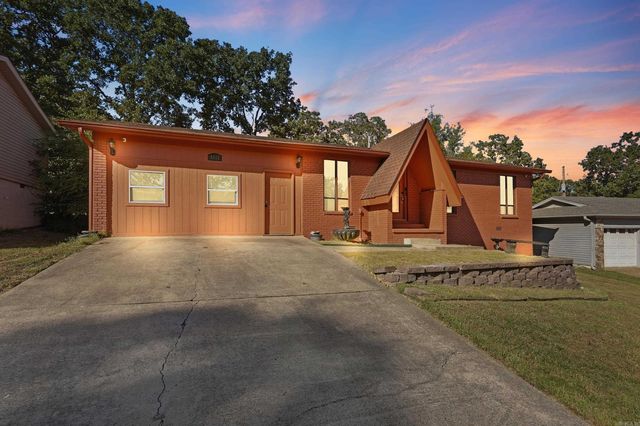 5512 Crescent Drive, North Little Rock, AR 72118