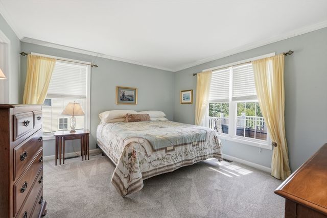 48 William Onthank Ln 48, Southborough, MA 01772