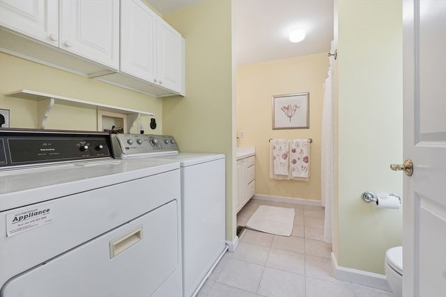 48 William Onthank Ln 48, Southborough, MA 01772
