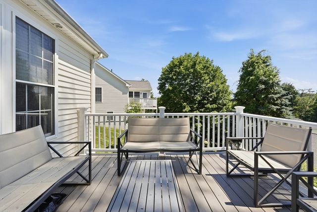 48 William Onthank Ln 48, Southborough, MA 01772