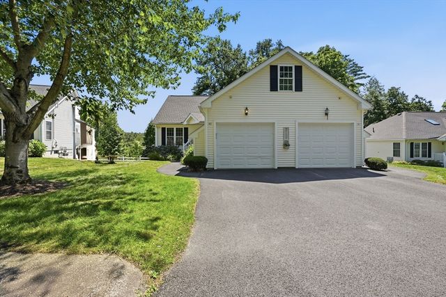 48 William Onthank Ln 48, Southborough, MA 01772