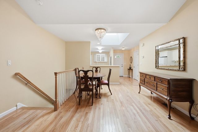 48 William Onthank Ln 48, Southborough, MA 01772