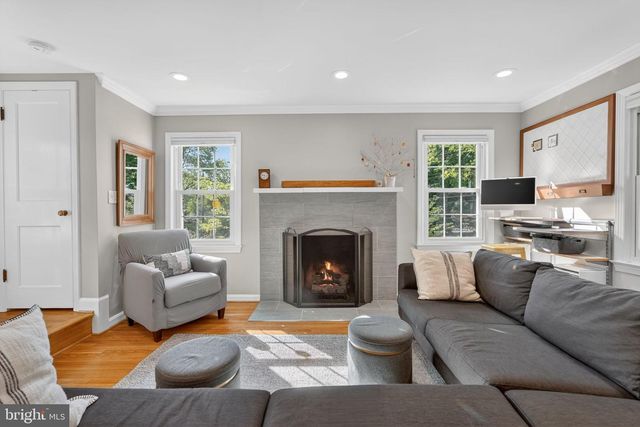 312 LINCOLN AVE, Falls Church, VA 22046
