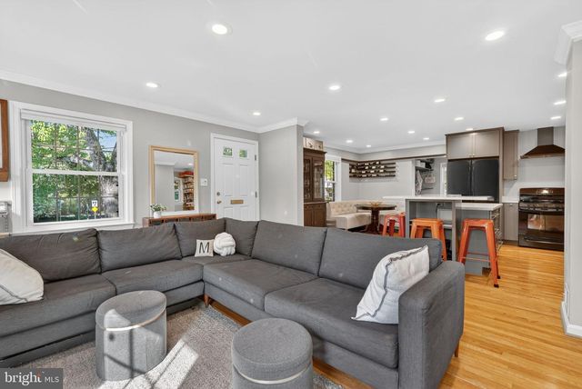 312 LINCOLN AVE, Falls Church, VA 22046