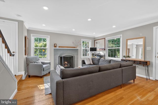 312 LINCOLN AVE, Falls Church, VA 22046