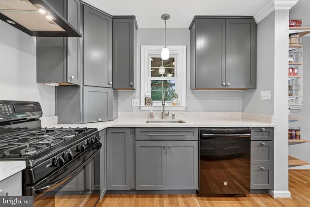 312 LINCOLN AVE, Falls Church, VA 22046