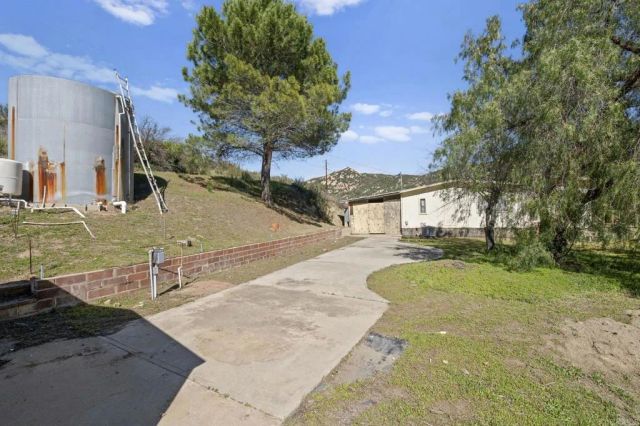 2524 Honey Springs Road, Jamul, CA 91935