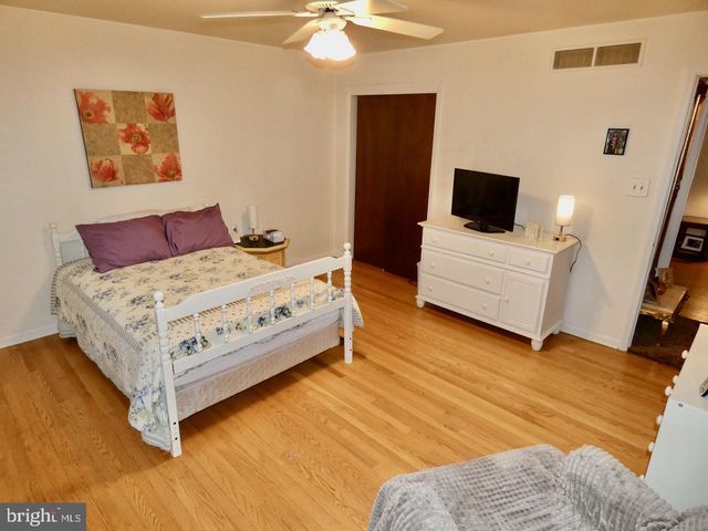 308 E 14TH ST, New Castle, DE 19720