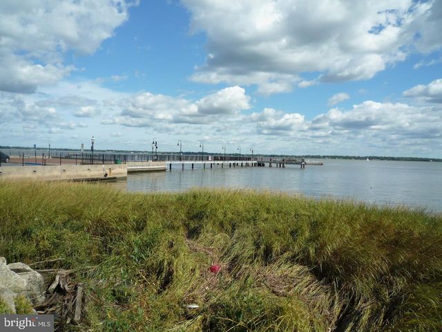 308 E 14TH ST, New Castle, DE 19720