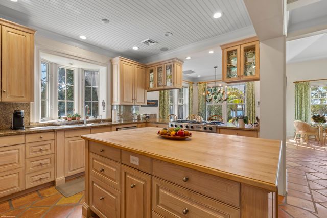 228 S Beach Road, Jupiter Island, FL 33455