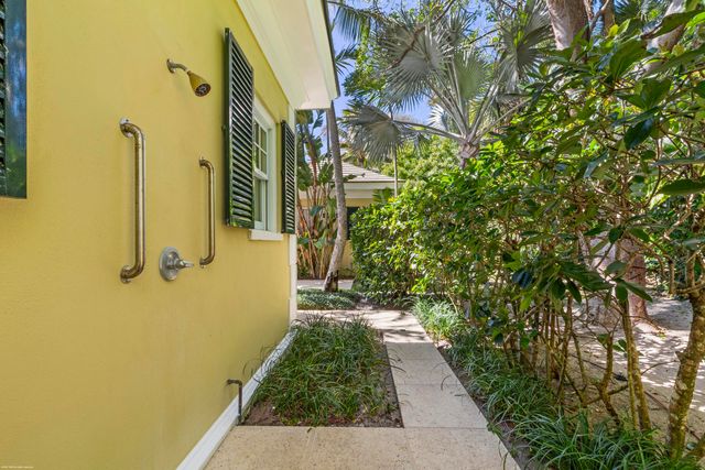 228 S Beach Road, Jupiter Island, FL 33455