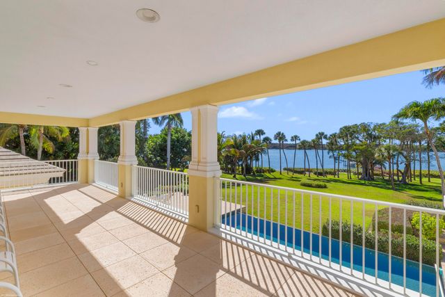 228 S Beach Road, Jupiter Island, FL 33455