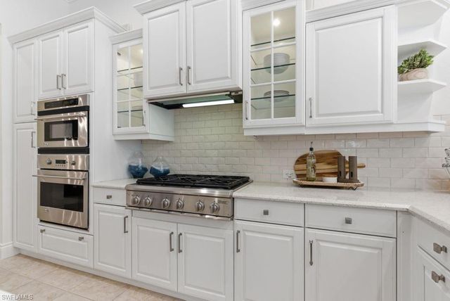 18610 Verona Lago DR, Miromar Lakes, FL 33913