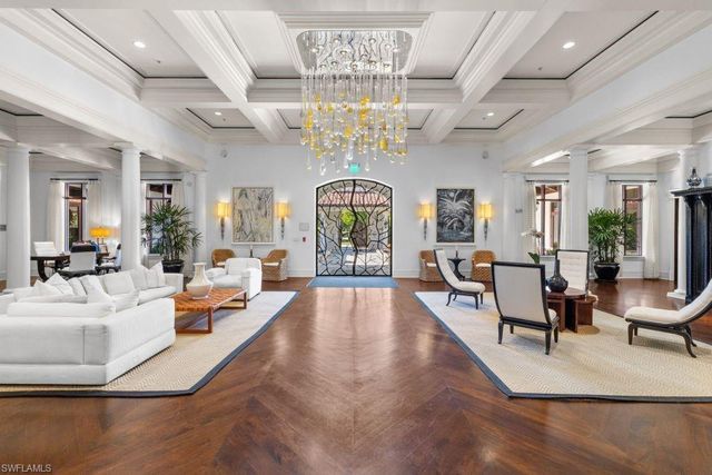 18610 Verona Lago DR, Miromar Lakes, FL 33913