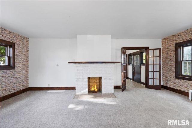 1134 TREMONT Avenue, Davenport, IA 52803