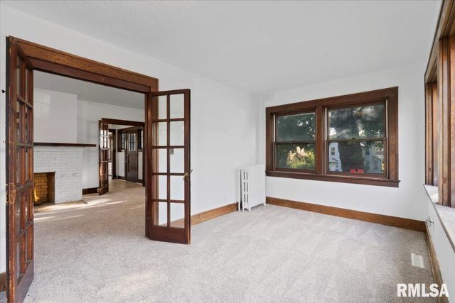 1134 TREMONT Avenue, Davenport, IA 52803