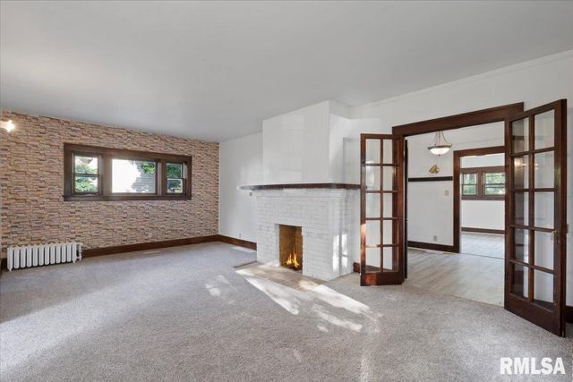 1134 TREMONT Avenue, Davenport, IA 52803