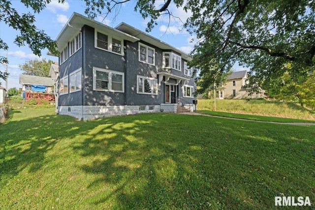 1134 TREMONT Avenue, Davenport, IA 52803