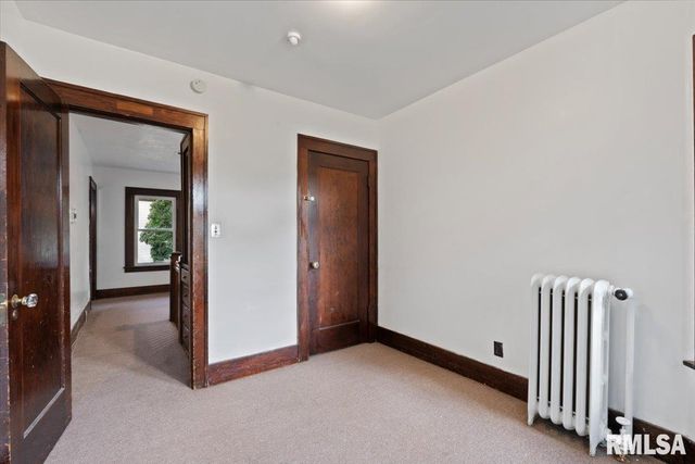 1134 TREMONT Avenue, Davenport, IA 52803