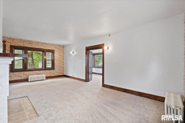 1134 TREMONT Avenue, Davenport, IA 52803