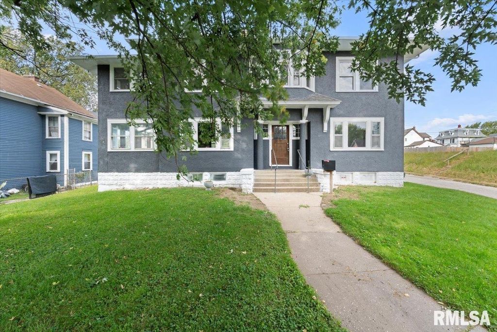 1134 TREMONT Avenue, Davenport, IA 52803