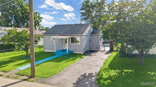 9621 Clyde Avenue, St Louis, MO 63125