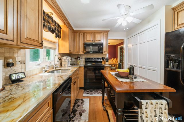 105 Inwood Lane, Bristol, CT 06010