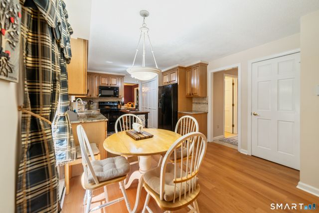 105 Inwood Lane, Bristol, CT 06010