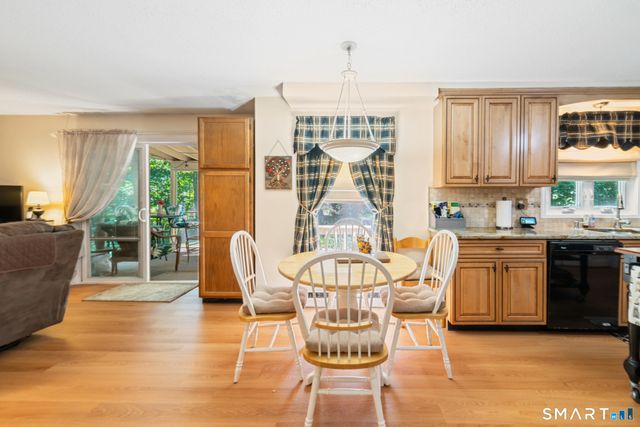 105 Inwood Lane, Bristol, CT 06010