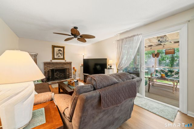 105 Inwood Lane, Bristol, CT 06010