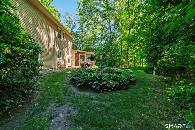 105 Inwood Lane, Bristol, CT 06010