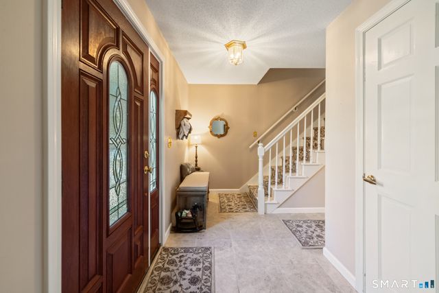 105 Inwood Lane, Bristol, CT 06010
