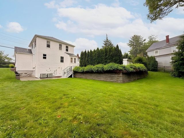 114 Curve St, Dedham, MA 02026