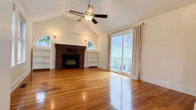 114 Curve St, Dedham, MA 02026