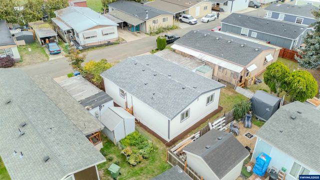 3370 Maple St #44, Hubbard, OR 97032