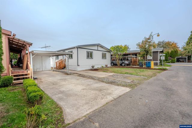 3370 Maple St #44, Hubbard, OR 97032