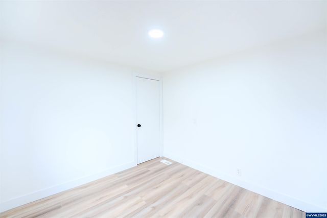 3370 Maple St #44, Hubbard, OR 97032